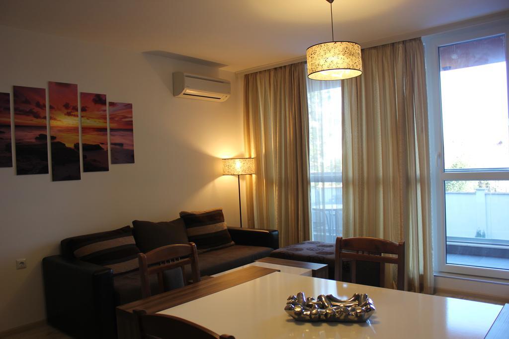 Prestige Home Apartment St Constantin et Helena Chambre photo